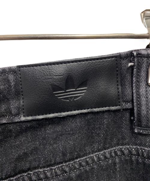 adidas（アディダス）adidas (アディダス) 25SS ファイヤーバード アディカラー デニム パンツ ブラック サイズ:34の古着・服飾アイテム