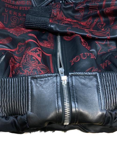 VERSACE（ヴェルサーチェ）VERSACE (ヴェルサーチェ) ロデオモチーフ刺繍レザージャケット ブラック サイズ:46の古着・服飾アイテム