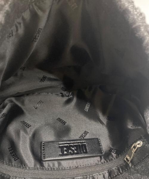 DIESEL（ディーゼル）DIESEL (ディーゼル) CHARM-Dデニムショルダーバッグ ブラックの古着・服飾アイテム