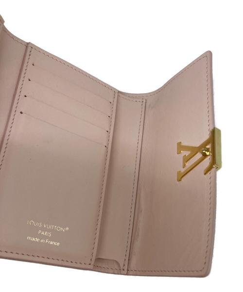 LOUIS VUITTON（ルイ ヴィトン）LOUIS VUITTON (ルイ ヴィトン) ポルトフォイユ・カプシーヌ コンパクト ピンクの古着・服飾アイテム