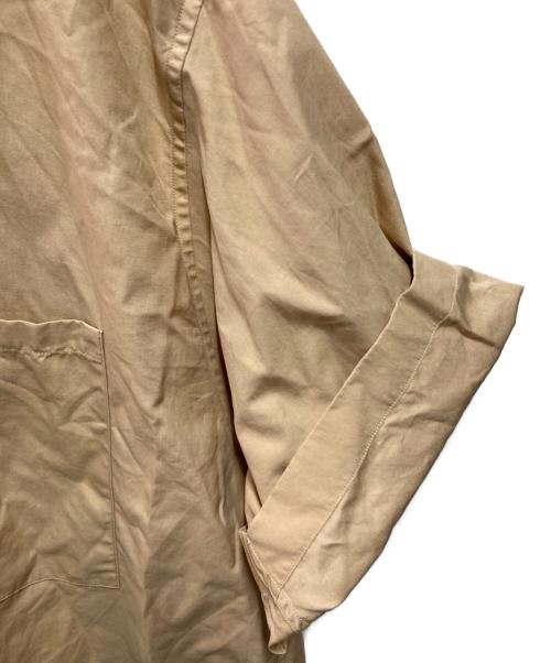 AURALEE（オーラリー）AURALEE (オーラリー) WASHED FINX TWILL BIG HALF SLEEVED SHIRT ベージュ サイズ:4の古着・服飾アイテム
