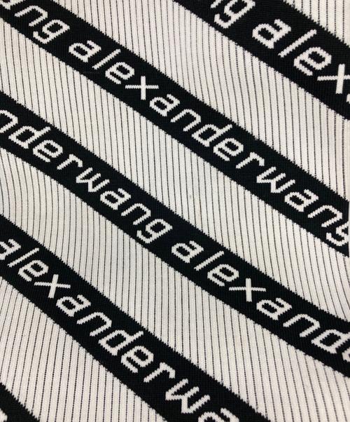 ALEXANDER WANG（アレキサンダー・ワン）ALEXANDER WANG (アレキサンダー・ワン) ジャガードロゴニットバッグ ホワイトの古着・服飾アイテム