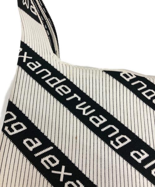 ALEXANDER WANG（アレキサンダー・ワン）ALEXANDER WANG (アレキサンダー・ワン) ジャガードロゴニットバッグ ホワイトの古着・服飾アイテム