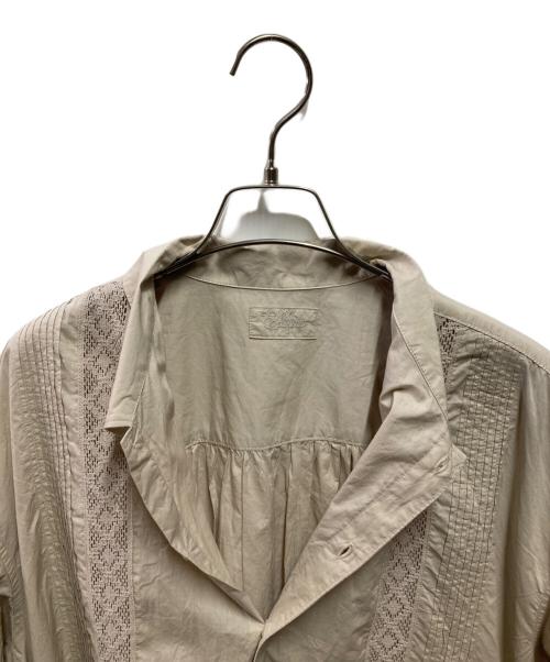 EDIFICE（エディフィス）EDIFICE (エディフィス) シャツ ベージュ サイズ:Ｍ 未使用品の古着・服飾アイテム