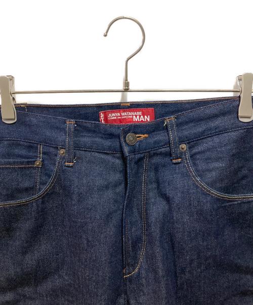 COMME des GARCONS JUNYA WATANABE MAN（コム デ ギャルソン ジュンヤ ワタナベ マン）COMME des GARCONS JUNYA WATANABE MAN (コムデギャルソンジュンヤワタナベマン) LEVI'S (リーバイス) 再構築デニムパンツ インディゴ サイズ:W36×L34の古着・服飾アイテム