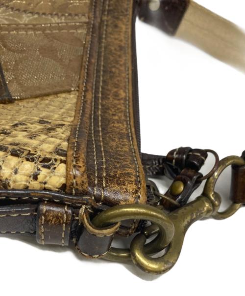 COACH（コーチ）COACH (コーチ) パッチワークショルダーバッグ ブラウンの古着・服飾アイテム