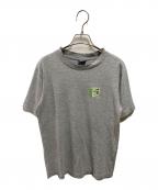 stussyステューシー）の古着「ブロックロゴプリントTシャツ」｜グレー