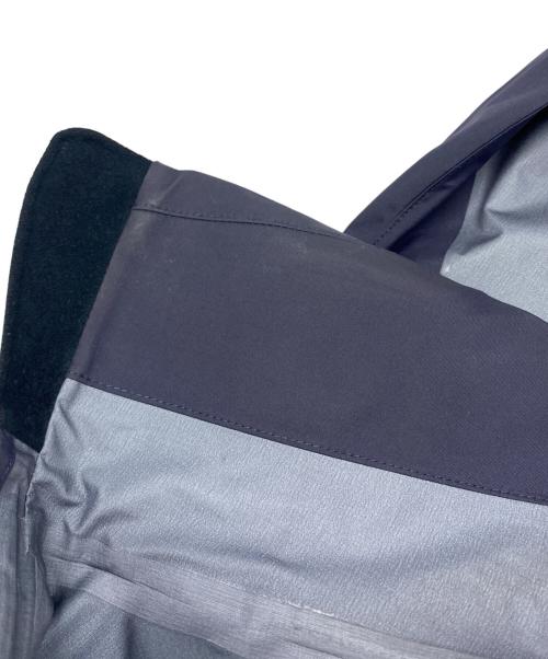 ARC'TERYX（アークテリクス）ARC'TERYX (アークテリクス) BETA AR JACKET ネイビー サイズ:Mの古着・服飾アイテム