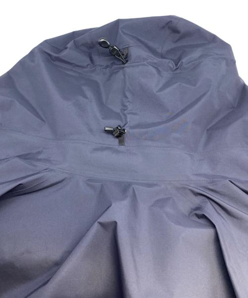 ARC'TERYX（アークテリクス）ARC'TERYX (アークテリクス) BETA AR JACKET ネイビー サイズ:Mの古着・服飾アイテム