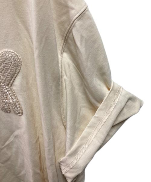 AMI Alexandre Mattiussi（アミアレクサンドルマテュッシ）AMI Alexandre Mattiussi (アミアレクサンドルマテュッシ) ロゴTシャツ アイボリー サイズ:Lの古着・服飾アイテム