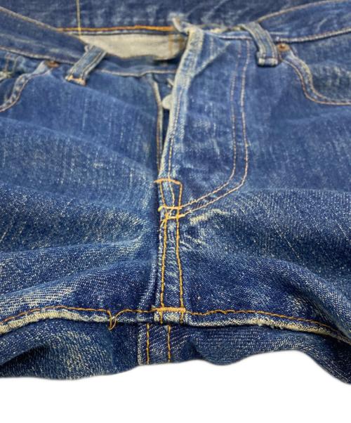 LEVI'S（リーバイス）LEVI'S (リーバイス) 60～70's 501 BIG E デニムパンツ ボタン裏6 足長R 並行ステッチ 不均等V インディゴ サイズ:W30×L32の古着・服飾アイテム