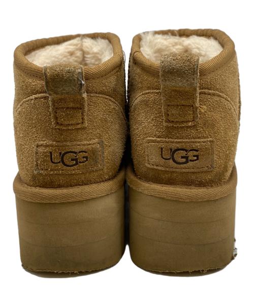UGG（アグ）UGG (アグ) Classic Ultra Mini Platform ブラウン サイズ:24cmの古着・服飾アイテム