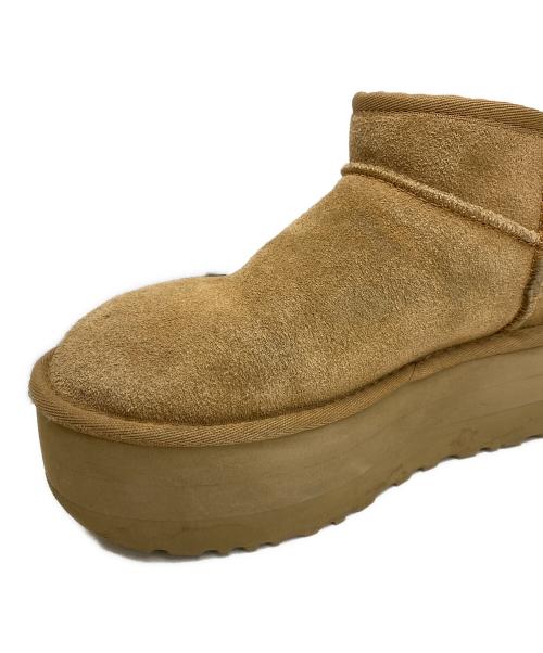 UGG（アグ）UGG (アグ) Classic Ultra Mini Platform ブラウン サイズ:24cmの古着・服飾アイテム