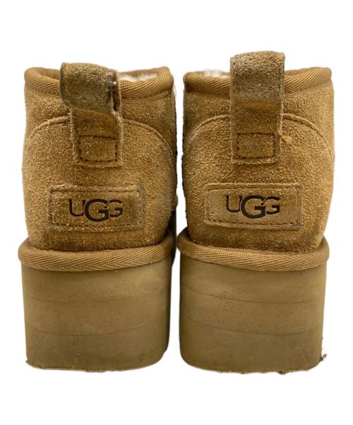UGG（アグ）UGG (アグ) Classic Ultra Mini Platform ブラウン サイズ:24cmの古着・服飾アイテム