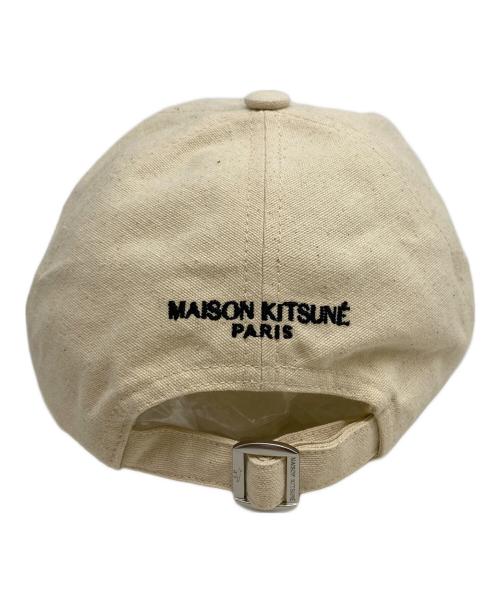 maison kitsune（メゾンキツネ）maison kitsune (メゾンキツネ) ドレスド フォックス コットン ベースボール キャップ ベージュの古着・服飾アイテム