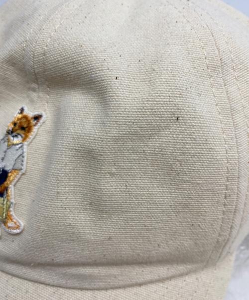 maison kitsune（メゾンキツネ）maison kitsune (メゾンキツネ) ドレスド フォックス コットン ベースボール キャップ ベージュの古着・服飾アイテム