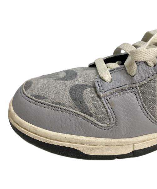 NIKE（ナイキ）NIKE (ナイキ) スニーカー グレー サイズ:28ｃｍの古着・服飾アイテム