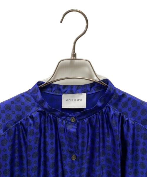 UNITED ARROWS TOKYO（ユナイテッドアローズトウキョウ）UNITED ARROWS TOKYO (ユナイテッドアローズトウキョウ) パターンプリント ノースリーブワンピース ブルー サイズ:38の古着・服飾アイテム