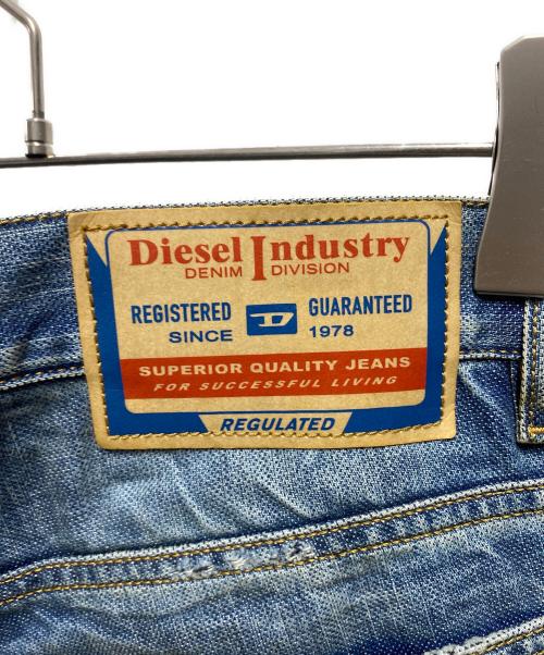 DIESEL（ディーゼル）DIESEL (ディーゼル) 2023 D-FINITIVE デニムパンツ インディゴ サイズ:W30の古着・服飾アイテム