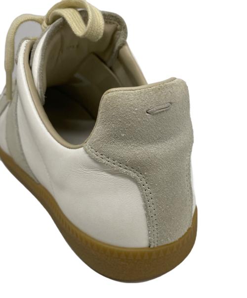Maison Margiela（メゾンマルジェラ）Maison Margiela (メゾンマルジェラ) レプリカジャーマントレーナー ホワイト サイズ:41の古着・服飾アイテム