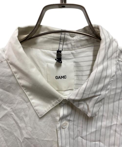 OAMC（オーエーエムシー）OAMC (オーエーエムシー) ストライプシャツ ホワイト サイズ:Lの古着・服飾アイテム