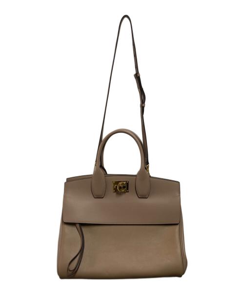 Salvatore Ferragamo（サルヴァトーレ フェラガモ）Salvatore Ferragamo (サルヴァトーレ フェラガモ) STUDIO BAG ベージュの古着・服飾アイテム