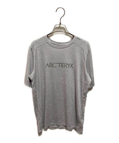 ARC'TERYX（アークテリクス）ARC'TERYX (アークテリクス) IONIA MERINO WOOL ARC'WORD LOGO SS M グレー サイズ:Mの古着・服飾アイテム
