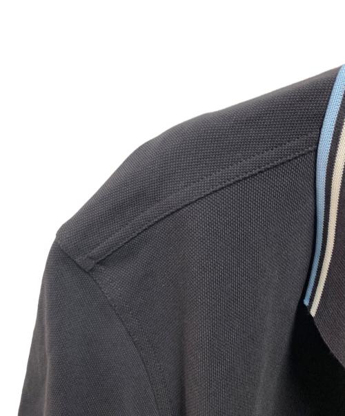 FRED PERRY（フレッドペリー）FRED PERRY (フレッドペリー) ポロシャツ グレー サイズ:XL 未使用品の古着・服飾アイテム