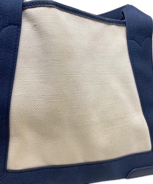 BALENCIAGA（バレンシアガ）BALENCIAGA (バレンシアガ) カバスキャンバストートバッグ ホワイト×ネイビーの古着・服飾アイテム