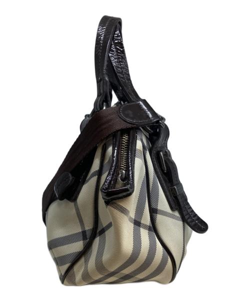 BURBERRY BLUE LABEL（バーバリー ブルー レーベル）BURBERRY BLUE LABEL (バーバリー ブルー レーベル) ノバチェックハンドバッグ ホワイトの古着・服飾アイテム