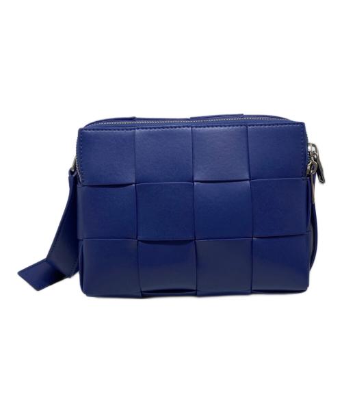 BOTTEGA VENETA（ボッテガベネタ）BOTTEGA VENETA (ボッテガベネタ) CASSETTE カメラバッグ ブルーの古着・服飾アイテム