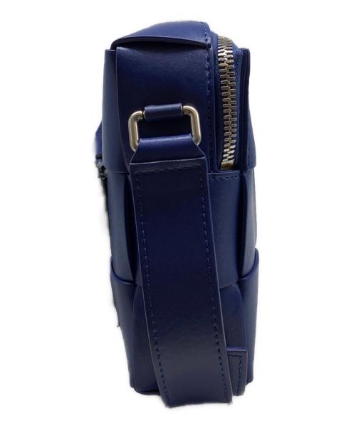 BOTTEGA VENETA（ボッテガベネタ）BOTTEGA VENETA (ボッテガベネタ) CASSETTE カメラバッグ ブルーの古着・服飾アイテム
