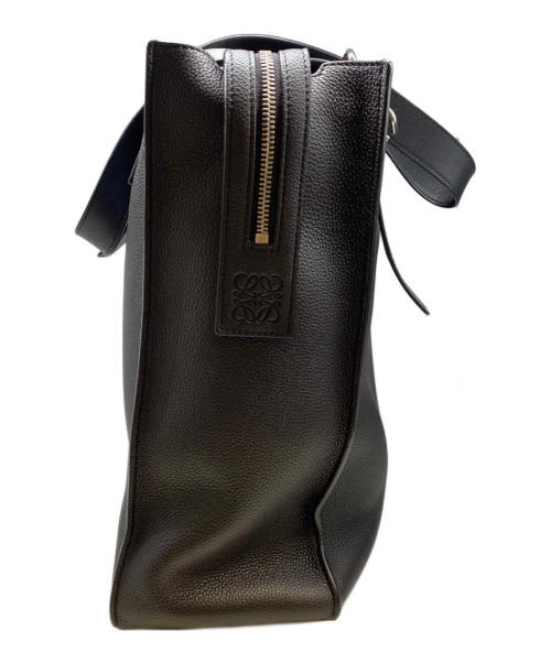 LOEWE（ロエベ）LOEWE (ロエベ) BUCKLE ZIP TOTE ブラックの古着・服飾アイテム