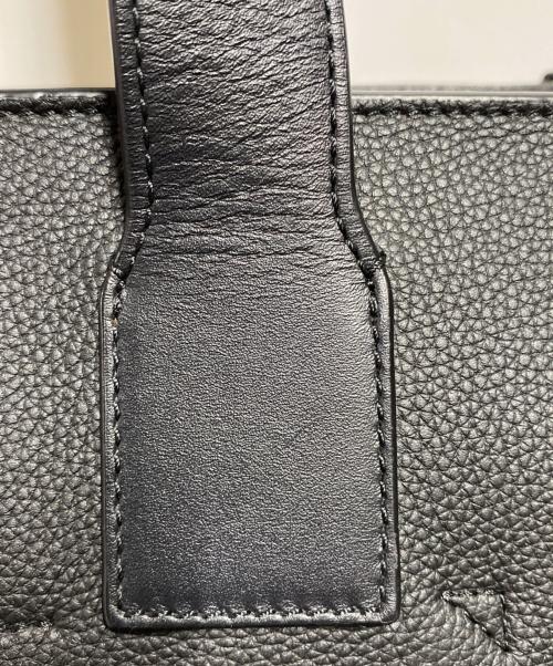 LOEWE（ロエベ）LOEWE (ロエベ) BUCKLE ZIP TOTE ブラックの古着・服飾アイテム