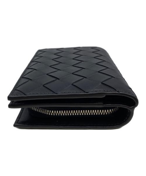 BOTTEGA VENETA（ボッテガベネタ）BOTTEGA VENETA (ボッテガベネタ) イントレチャート ミディアム 二つ折りLファスナーウォレット ブラックの古着・服飾アイテム