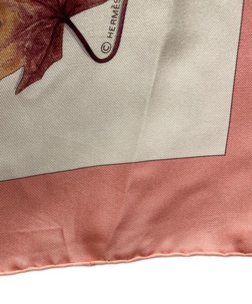 HERMES（エルメス）HERMES (エルメス) シルクスカーフ A WALK IN THE PARK ピンクの古着・服飾アイテム