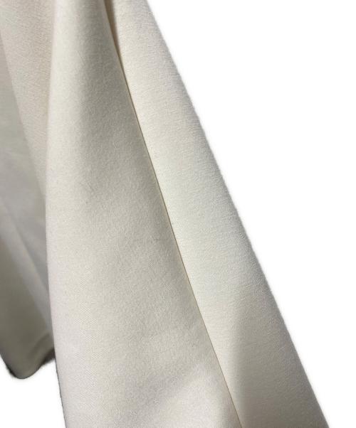 BASILE 28（バジーレ28）BASILE 28 (バジーレ28) エアクッション ショートジャケット ホワイト サイズ:9の古着・服飾アイテム