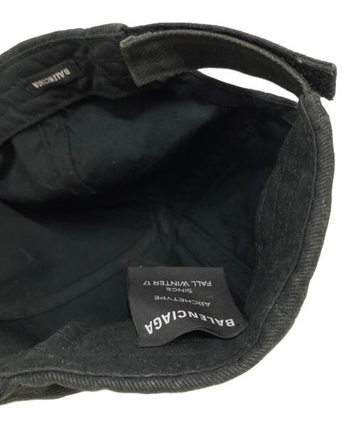 BALENCIAGA（バレンシアガ）BALENCIAGA (バレンシアガ) ロゴ刺繍キャップ ブラックの古着・服飾アイテム