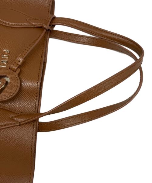 FURLA（フルラ）FURLA (フルラ) VITTORIA M TOTE ブラウンの古着・服飾アイテム