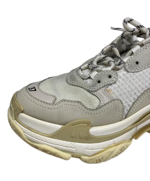 BALENCIAGA（バレンシアガ）BALENCIAGA (バレンシアガ) TRIPLE S ホワイト サイズ:24.5ｃｍの古着・服飾アイテム