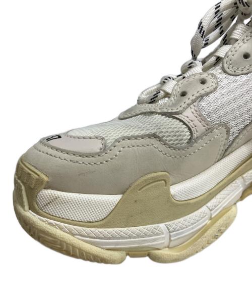 BALENCIAGA（バレンシアガ）BALENCIAGA (バレンシアガ) TRIPLE S ホワイト サイズ:24.5ｃｍの古着・服飾アイテム
