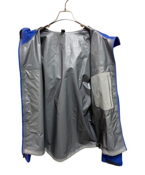 ARC'TERYX（アークテリクス）ARC'TERYX (アークテリクス) BETA SL JACKET ブルー サイズ:Ｍの古着・服飾アイテム