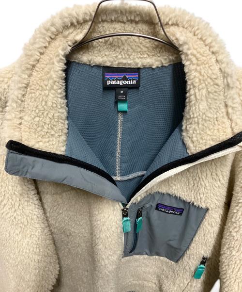 Patagonia（パタゴニア）Patagonia (パタゴニア) CLASSIC RETRO-X JACKET ベージュ サイズ:Mの古着・服飾アイテム