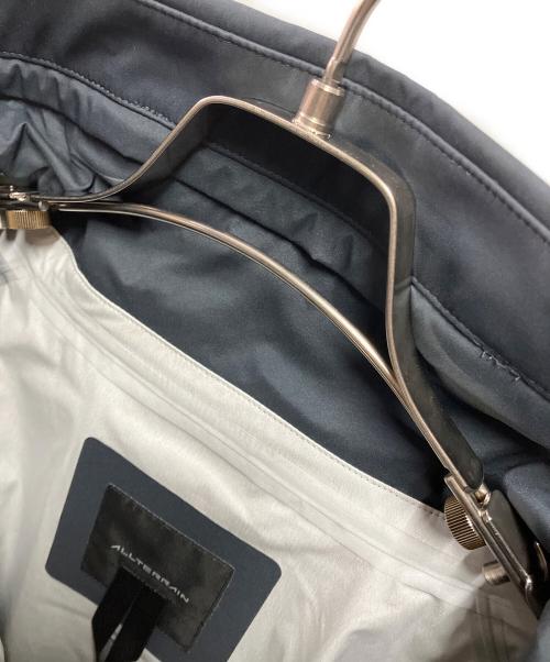 DESCENTE ALLTERRAIN（デザイント オルテライン）DESCENTE ALLTERRAIN (デザイント オルテライン) CREAS ハードシェルジャケット ネイビー サイズ:XLの古着・服飾アイテム