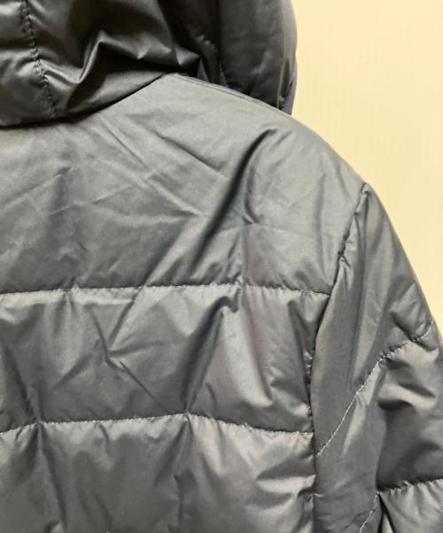 Patagonia（パタゴニア）Patagonia (パタゴニア) リバーシブル・レディ・フレディ・フーディ ホワイト サイズ:XL(キッズ規格)の古着・服飾アイテム