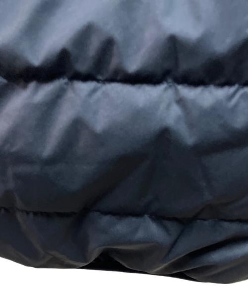 Patagonia（パタゴニア）Patagonia (パタゴニア) リバーシブル・レディ・フレディ・フーディ ホワイト サイズ:XL(キッズ規格)の古着・服飾アイテム