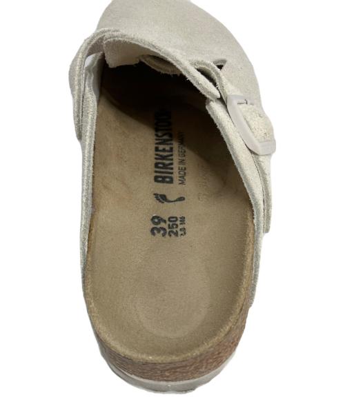 BIRKENSTOCK（ビルケンシュトック）BIRKENSTOCK (ビルケンシュトック) Boston アイボリー サイズ:25cmの古着・服飾アイテム