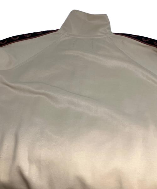 FRED PERRY（フレッドペリー）FRED PERRY (フレッドペリー) CONTRAST TAPE TRACK JACKET ベージュ サイズ:Ｌの古着・服飾アイテム