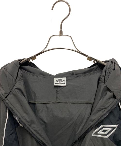 UMBRO（アンブロ）UMBRO (アンブロ) SLAM JAM (サイアム ジャム) GUARDING MASKED TRACK JACKET グレー サイズ:ＸＬの古着・服飾アイテム