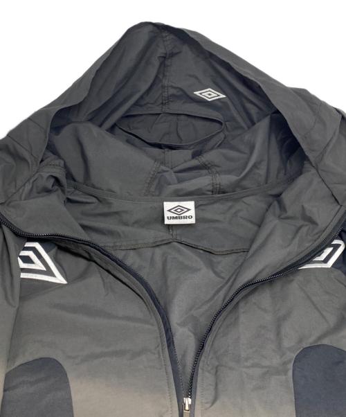 UMBRO（アンブロ）UMBRO (アンブロ) SLAM JAM (サイアム ジャム) GUARDING MASKED TRACK JACKET グレー サイズ:ＸＬの古着・服飾アイテム